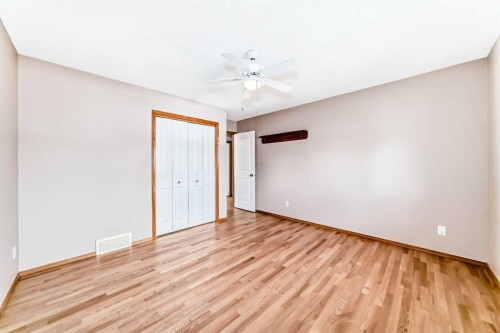 17 Ross Place, Crossfield, AB - Indoor Photo Showing Other Room