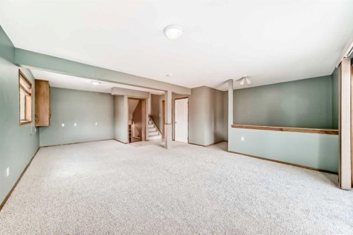 17 Ross Place, Crossfield, AB - Indoor