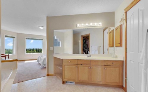 9 Panorama Hills Manor Nw, Calgary, AB - Indoor Photo Showing Other Room