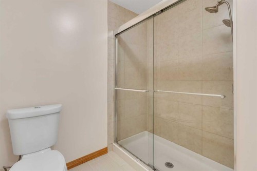 9 Panorama Hills Manor Nw, Calgary, AB - Indoor Photo Showing Bathroom