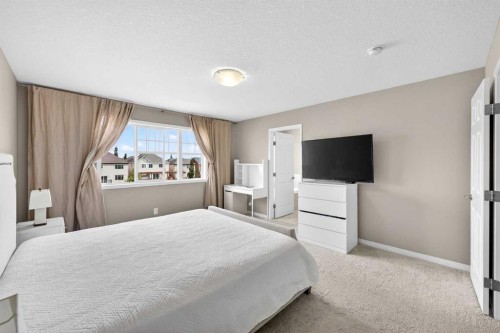 293 Windrow Crescent Sw, Airdrie, AB - Indoor Photo Showing Bedroom