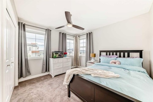 2201 Bayside Circle Sw, Airdrie, AB - Indoor Photo Showing Bedroom