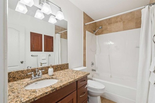 308 99 Avenue Se, Calgary, AB - Indoor Photo Showing Bathroom