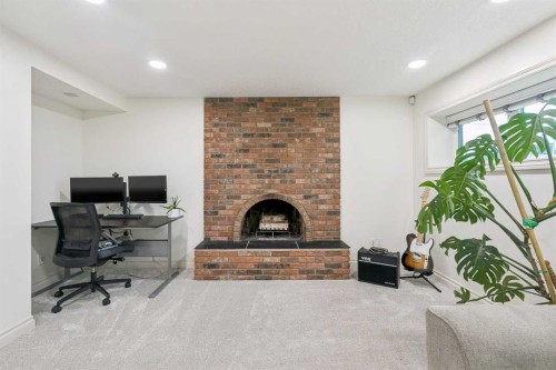 308 99 Avenue Se, Calgary, AB - Indoor With Fireplace