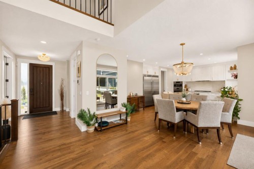 148 Crestridge Terrace Sw, Calgary, AB - Indoor Photo Showing Dining Room