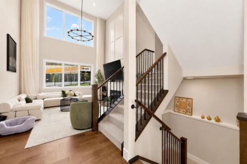 148 Crestridge Terrace Sw, Calgary, AB - Indoor Photo Showing Other Room