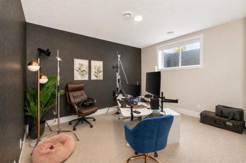 148 Crestridge Terrace Sw, Calgary, AB - Indoor