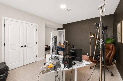 148 Crestridge Terrace Sw, Calgary, AB - Indoor Photo Showing Office