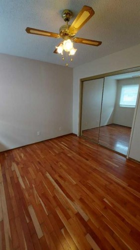 821 Whitemont Drive Ne, Calgary, AB - Indoor Photo Showing Other Room