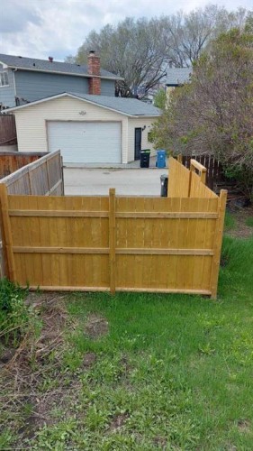 821 Whitemont Drive Ne, Calgary, AB - Outdoor