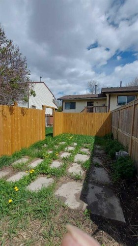 821 Whitemont Drive Ne, Calgary, AB - Outdoor