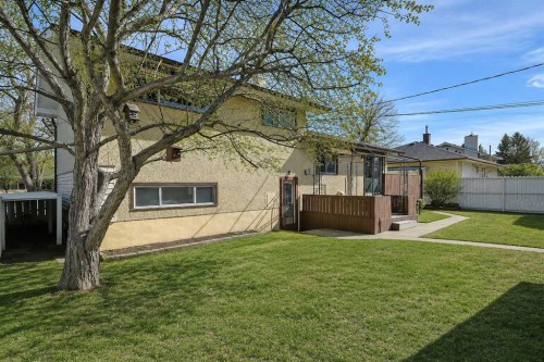 68 West Glen Crescent Sw, Calgary, AB - Outdoor