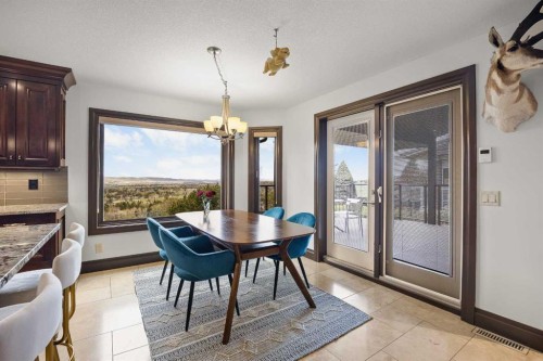 136 Edelweiss Drive Nw, Calgary, AB - Indoor Photo Showing Other Room