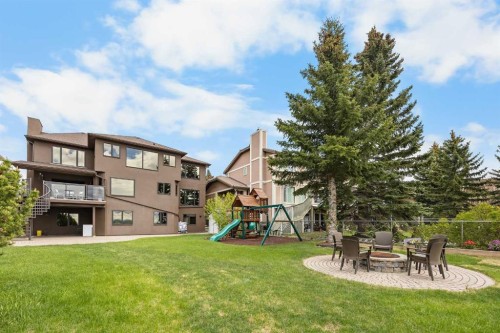 136 Edelweiss Drive Nw, Calgary, AB - Outdoor