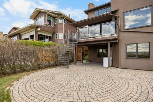 136 Edelweiss Drive Nw, Calgary, AB - Outdoor With Deck Patio Veranda