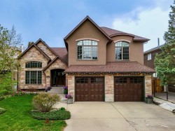 136 Edelweiss Drive NW Calgary, AB T3A 3P6