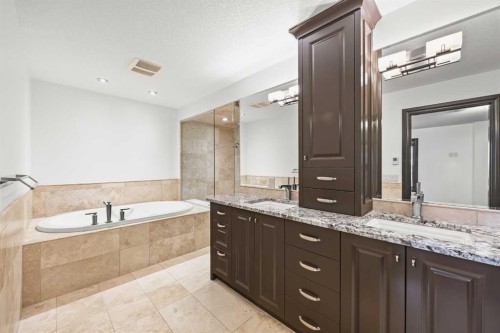 136 Edelweiss Drive Nw, Calgary, AB - Indoor Photo Showing Bathroom