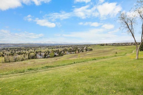 136 Edelweiss Drive Nw, Calgary, AB - Outdoor With View