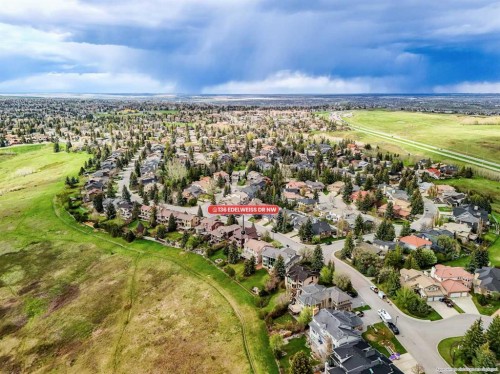 136 Edelweiss Drive Nw, Calgary, AB - Outdoor With View
