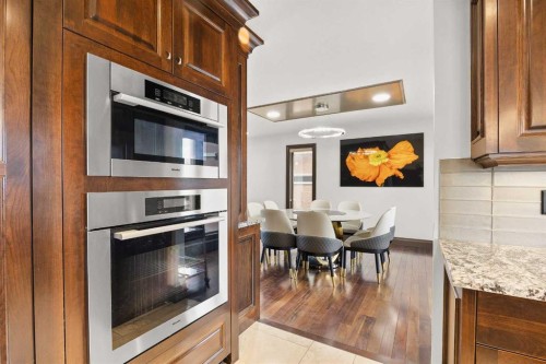 136 Edelweiss Drive Nw, Calgary, AB - Indoor