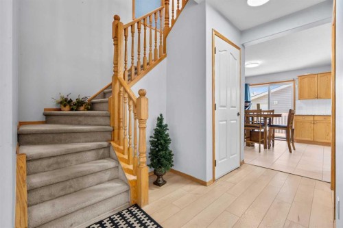 230 Tarawood Close Ne, Calgary, AB - Indoor Photo Showing Other Room
