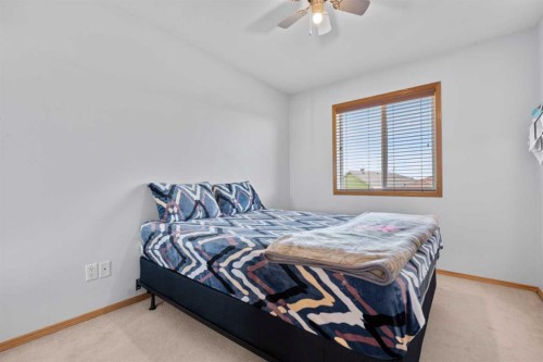 230 Tarawood Close Ne, Calgary, AB - Indoor Photo Showing Bedroom