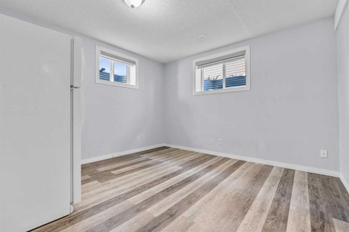 230 Tarawood Close Ne, Calgary, AB - Indoor Photo Showing Other Room