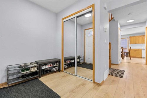 230 Tarawood Close Ne, Calgary, AB - Indoor Photo Showing Other Room