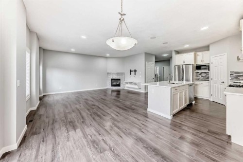 114 Valley Crest Close Nw, Calgary, AB - Indoor Photo Showing Kitchen