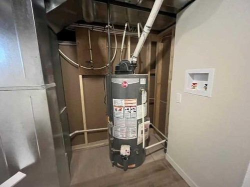 406 Main Street, Trochu, AB - Indoor Photo Showing Basement