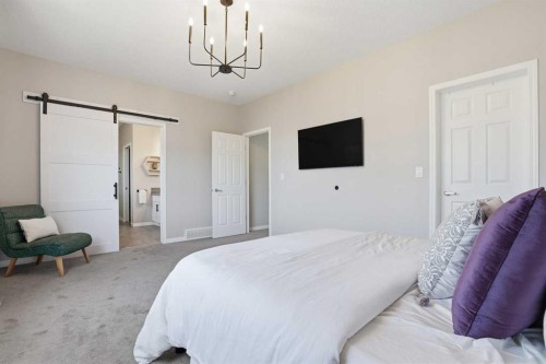 25 Yorkville Green Sw, Calgary, AB - Indoor Photo Showing Bedroom