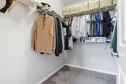 25 Yorkville Green Sw, Calgary, AB - Indoor With Storage