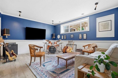 25 Yorkville Green Sw, Calgary, AB - 