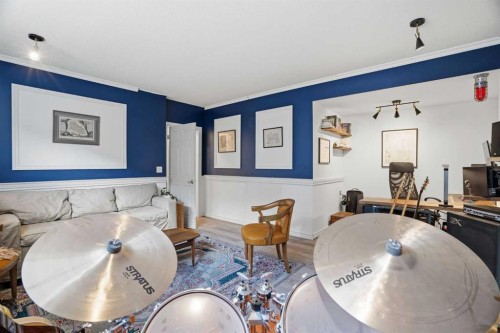 25 Yorkville Green Sw, Calgary, AB - Indoor
