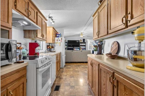117 Sunset Way, High River, AB 