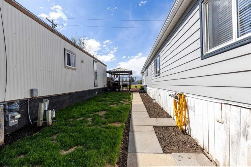 117 Sunset Way, High River, AB 