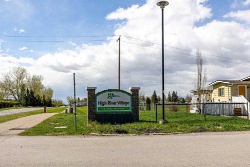 117 Sunset Way, High River, AB 