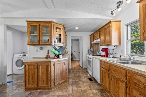 117 Sunset Way, High River, AB 