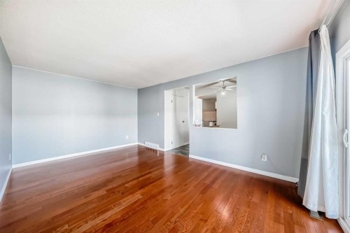 3-4503 75 Street Nw, Calgary, AB - Indoor Photo Showing Other Room
