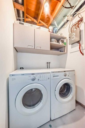 3-4503 75 Street Nw, Calgary, AB - Indoor Photo Showing Laundry Room