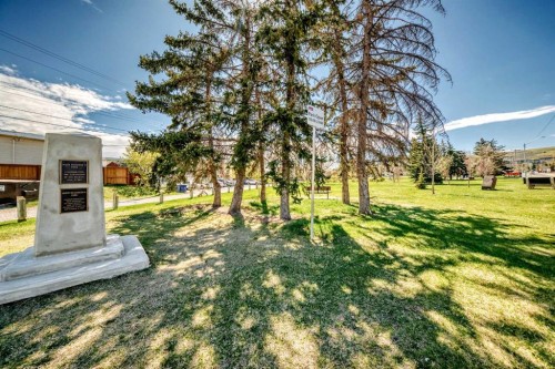 3-4503 75 Street Nw, Calgary, AB - Outdoor