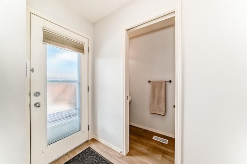 137 Eversyde Boulevard Sw, Calgary, AB - Indoor Photo Showing Other Room