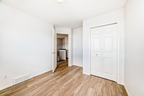 137 Eversyde Boulevard Sw, Calgary, AB - Indoor Photo Showing Other Room