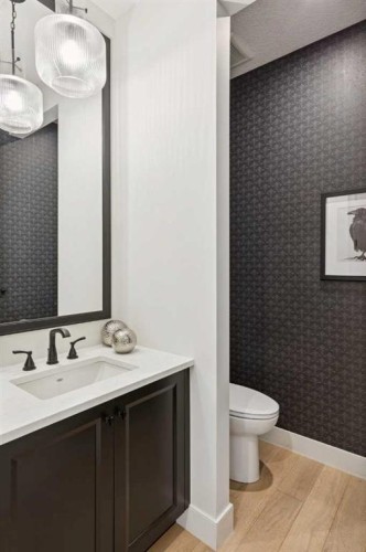 22 Mahogany Cove Se, Calgary, AB - Indoor Photo Showing Bathroom