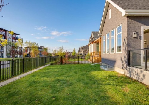 22 Mahogany Cove Se, Calgary, AB - Outdoor