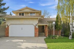 108 Santana Court NW Calgary, AB T3K 3B1