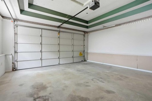 12 Citadel Park Nw, Calgary, AB - Indoor Photo Showing Garage