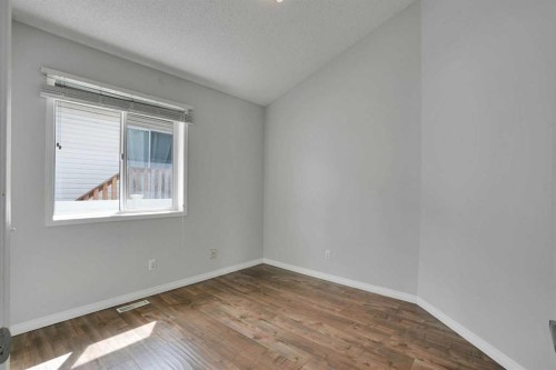 42 Harvest Rose Circle Ne, Calgary, AB - Indoor Photo Showing Other Room