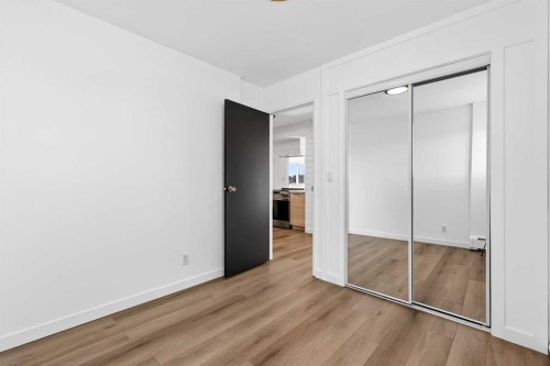 903-1107 15 Avenue Sw, Calgary, AB - Indoor Photo Showing Other Room