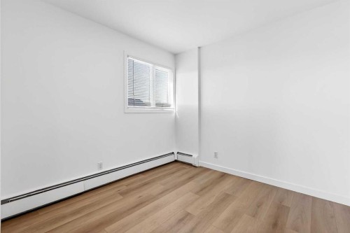 903-1107 15 Avenue Sw, Calgary, AB - Indoor Photo Showing Other Room